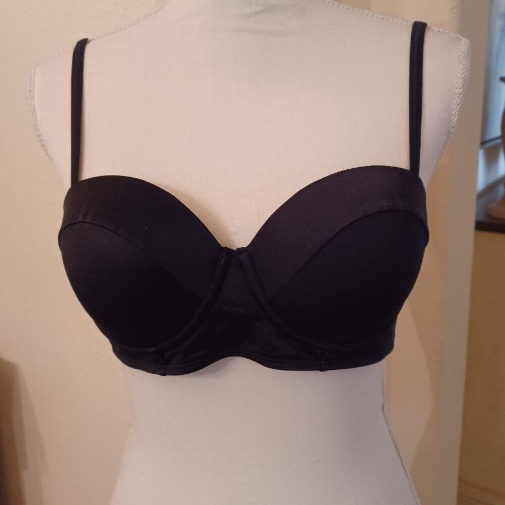 LIKE NEW! Boden UPF 50+ Protection Black Bikini Top | 36A